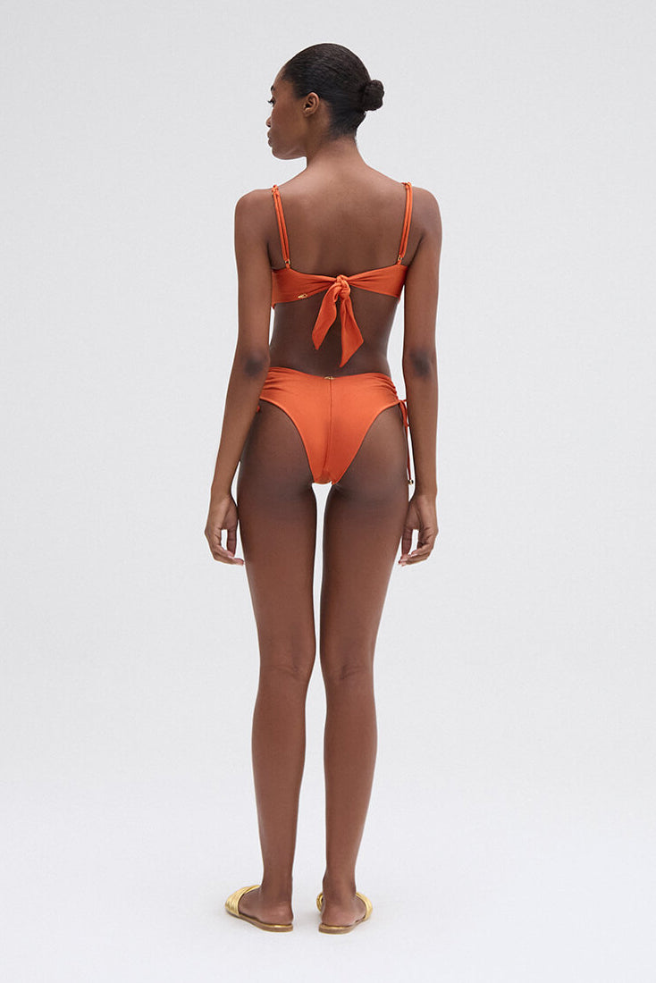 AV25BWTOB30847BR_00012