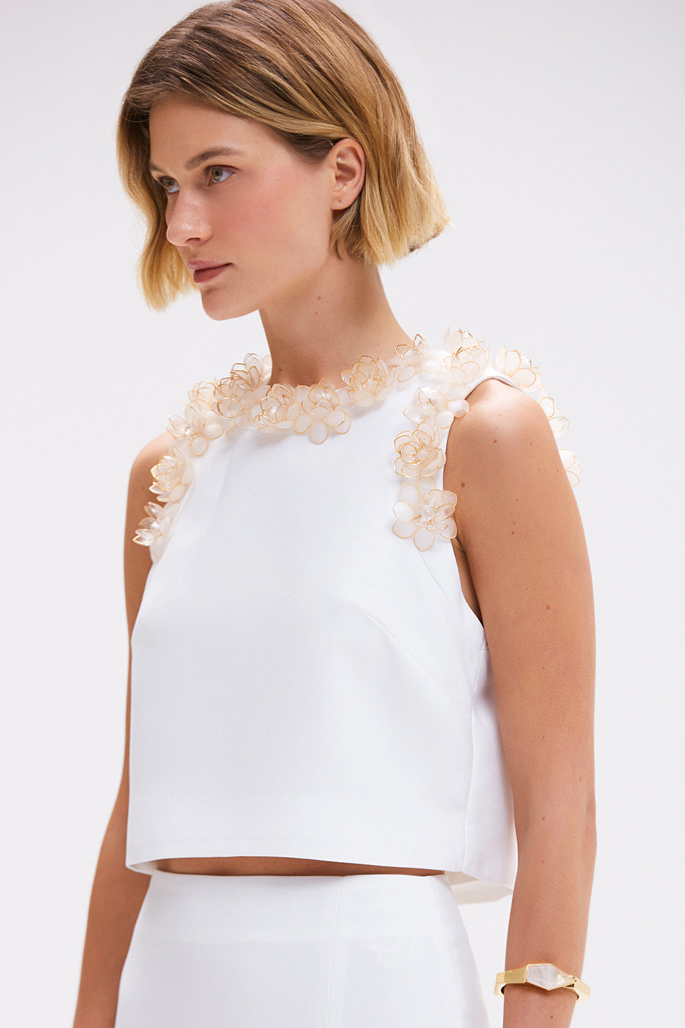 TOP CREPE PETALS OFF WHITE