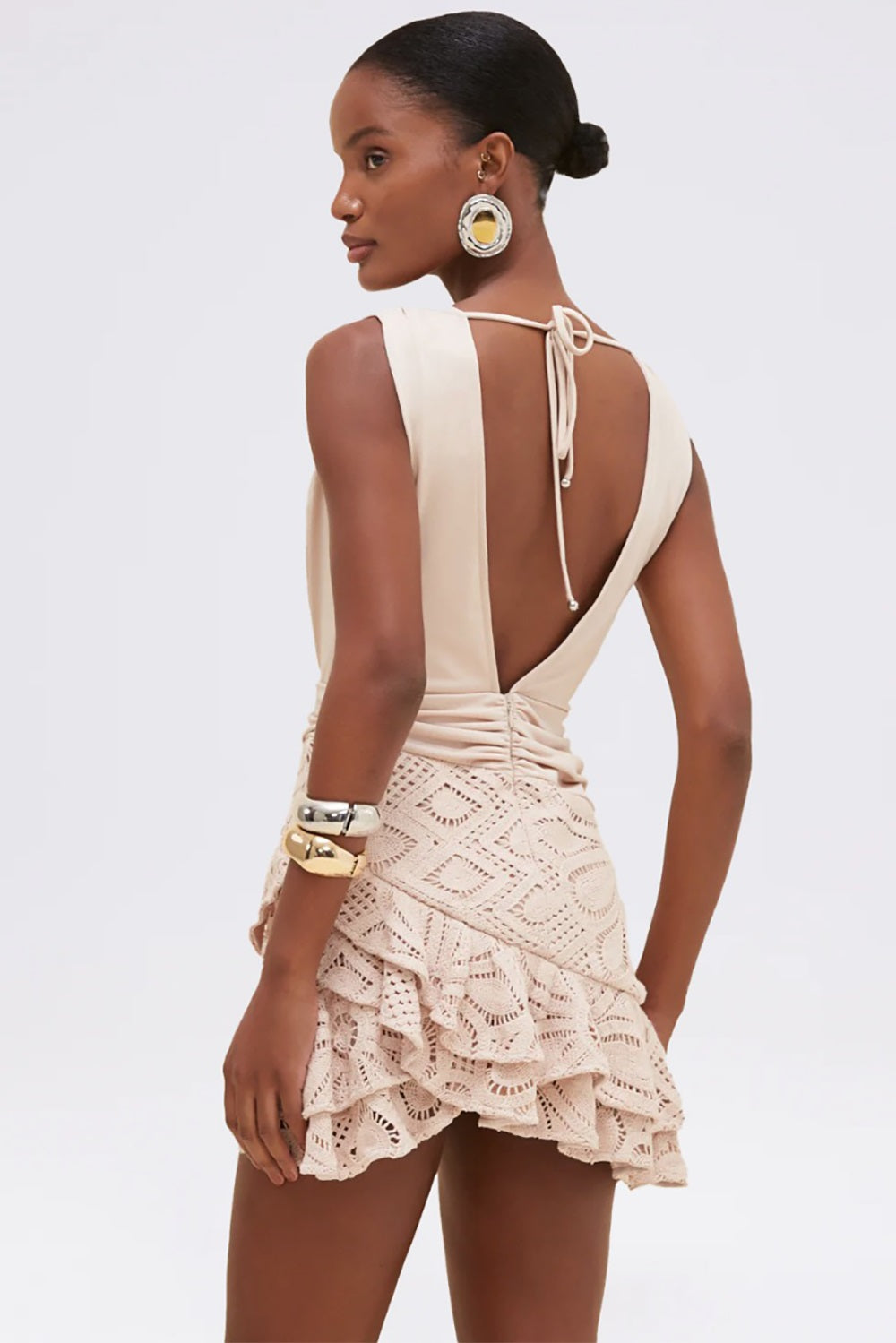 VESTIDO CURTO CROCHET FLOWER BEGE