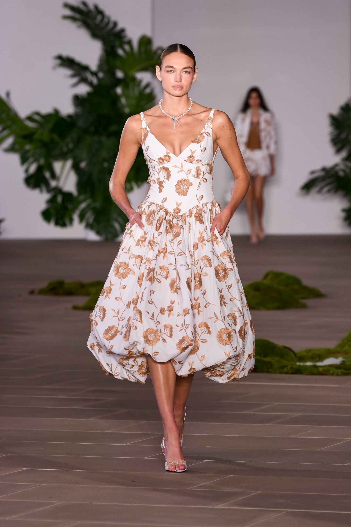 VESTIDO MÍDI FLOWER OFF WHITE