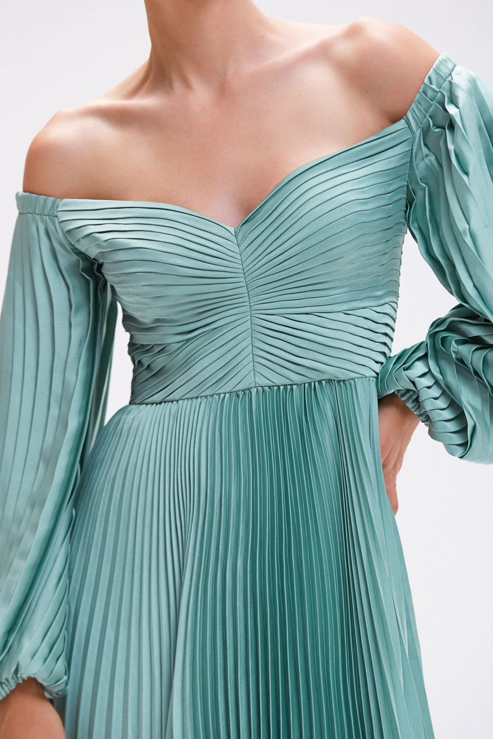 VESTIDO LONGO CETIM DREAM VERDE CLARO