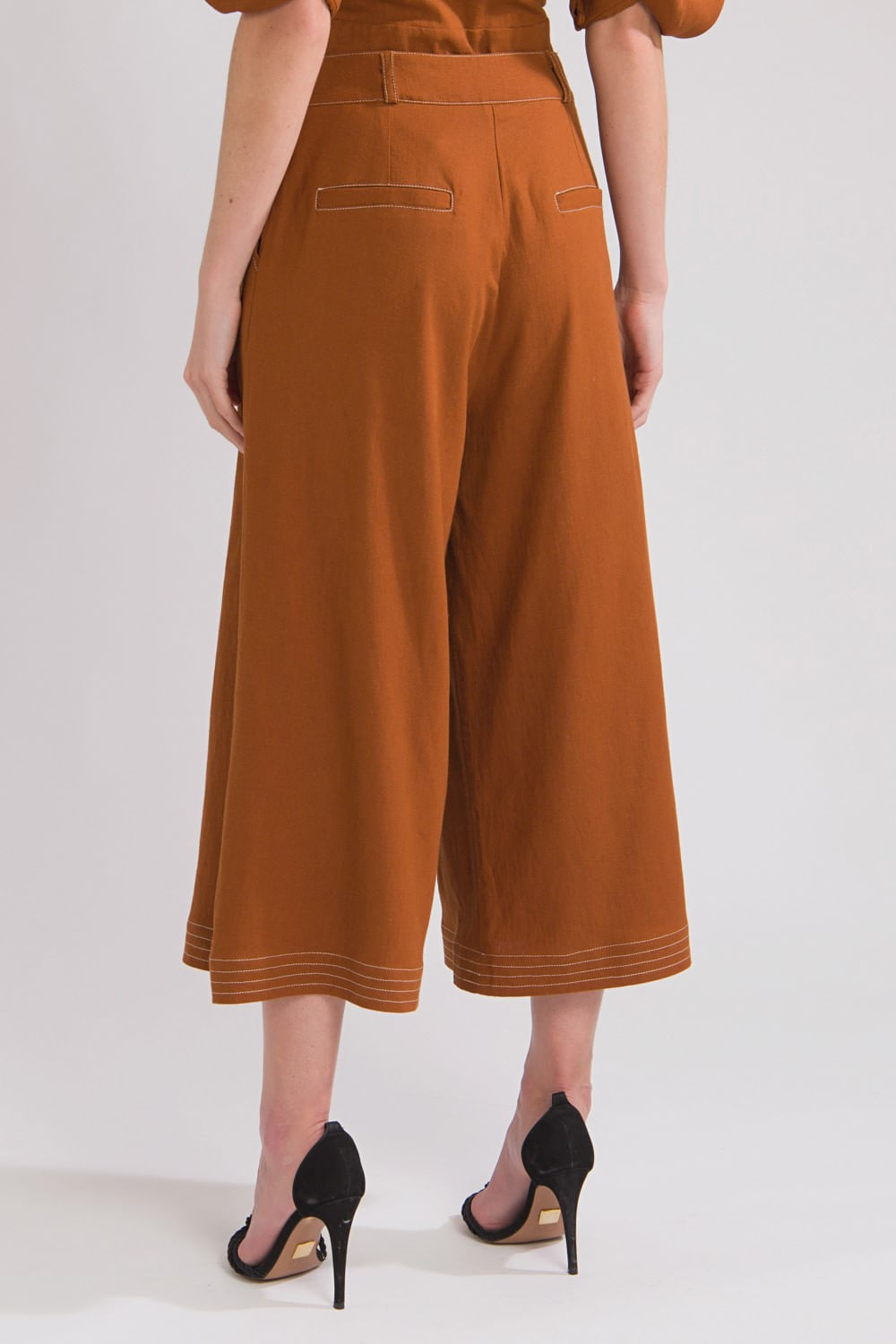 CALÇA AMPLA PANTACOURT MARROM