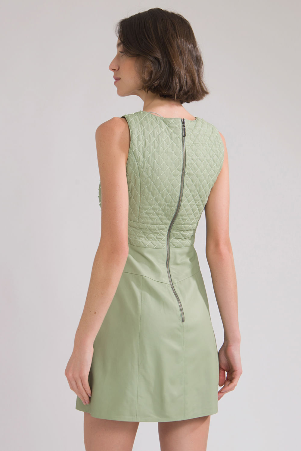 Vestido curto de couro verde claro