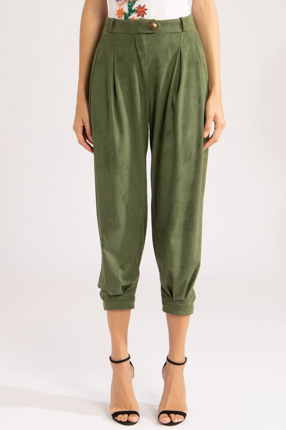 Calça suede
verde escuro