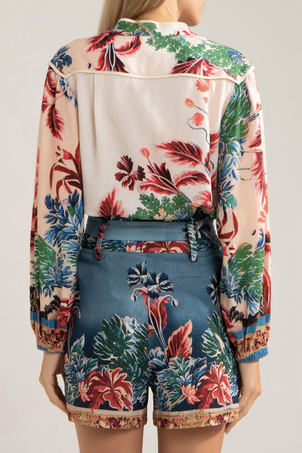 Camisa ampla gilly flower
vermelho