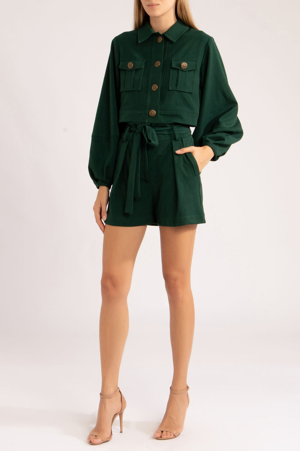 Casaco curto botões york
verde escuro