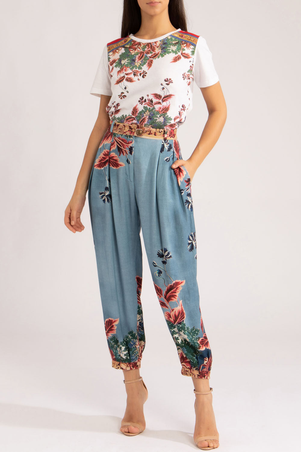 T-SHIRT ESTAMPADA GILLY FLOWER
OFF WHITE