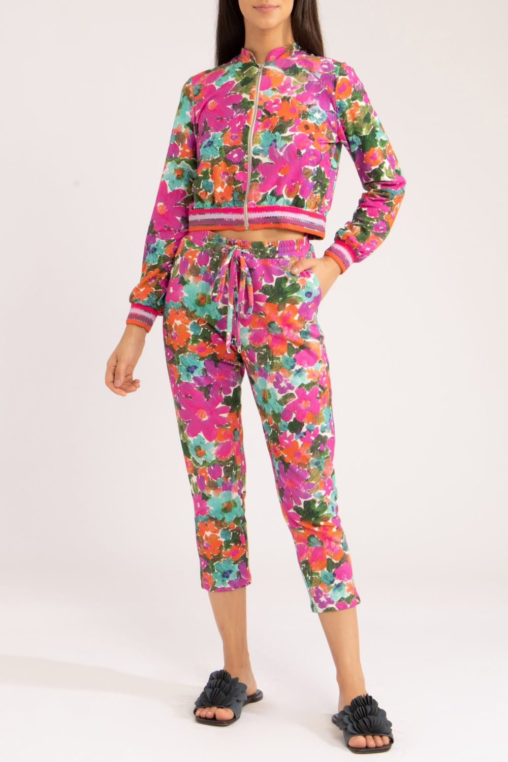 Jaqueta floral gabi
pink