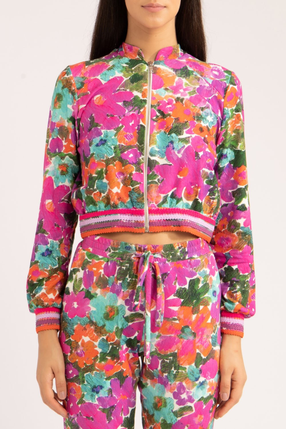 Jaqueta floral gabi
pink