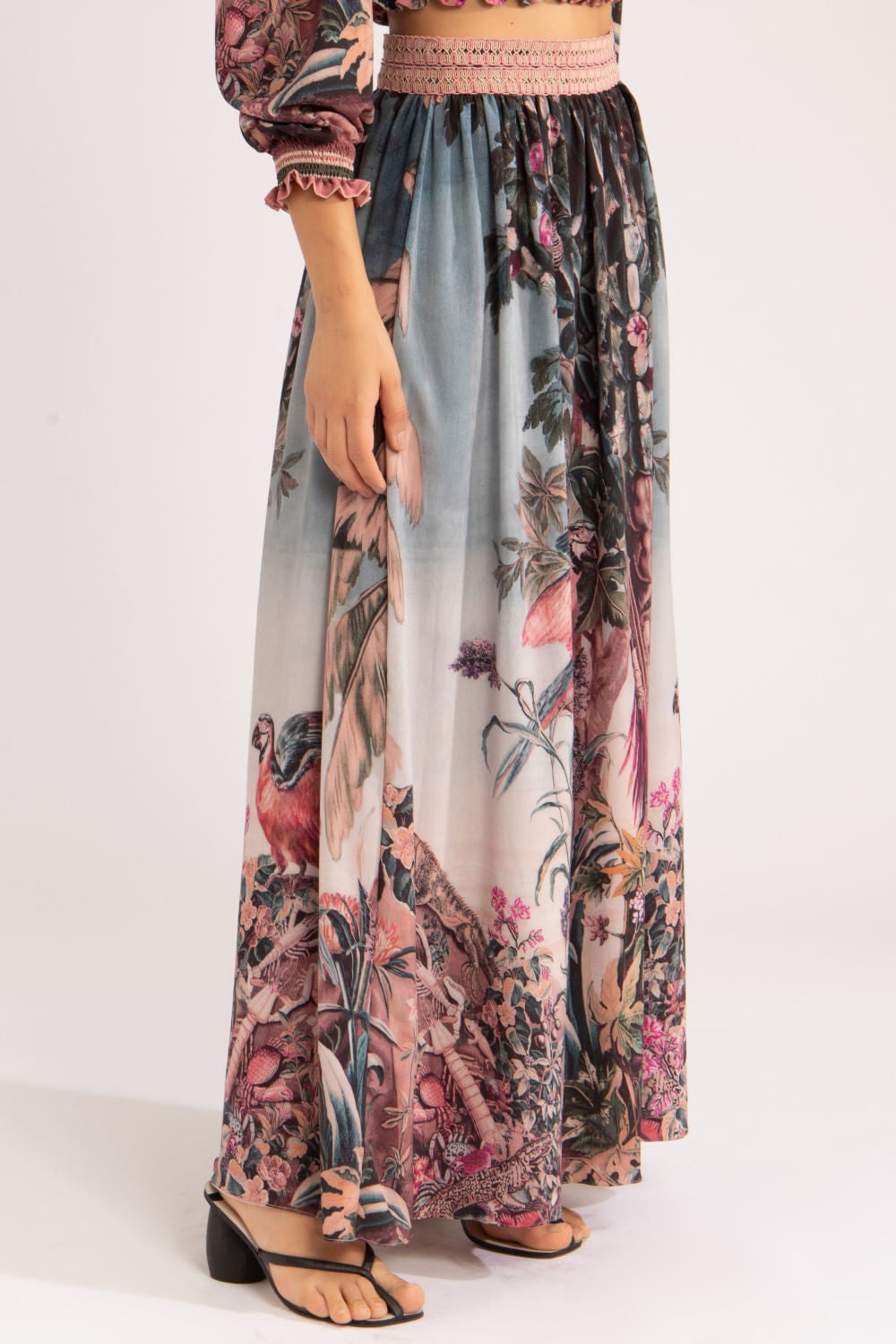 Saia longa vintage macaw
rosa