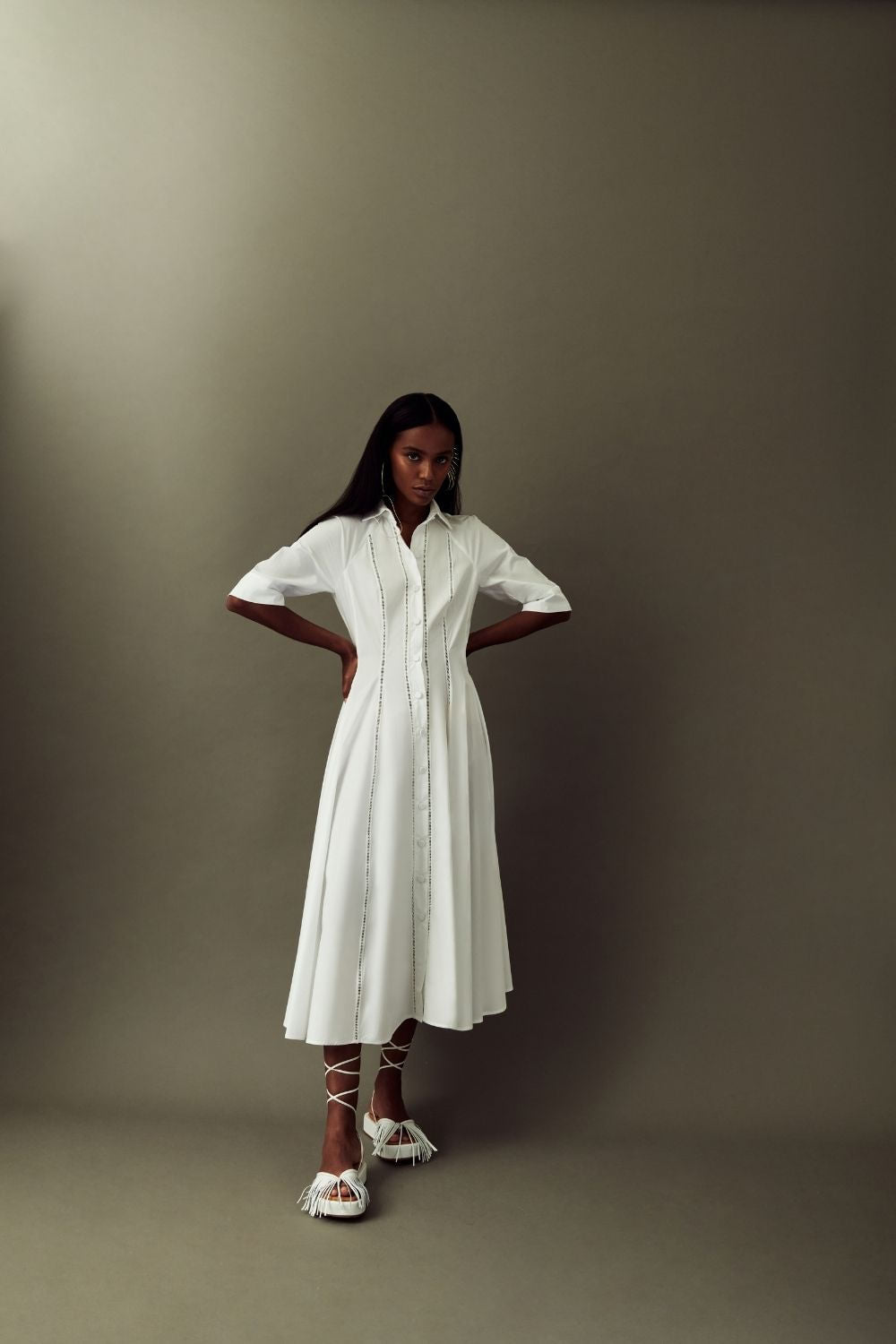 CHEMISE MÍDI ENTREMEIO VAZADO BRANCO