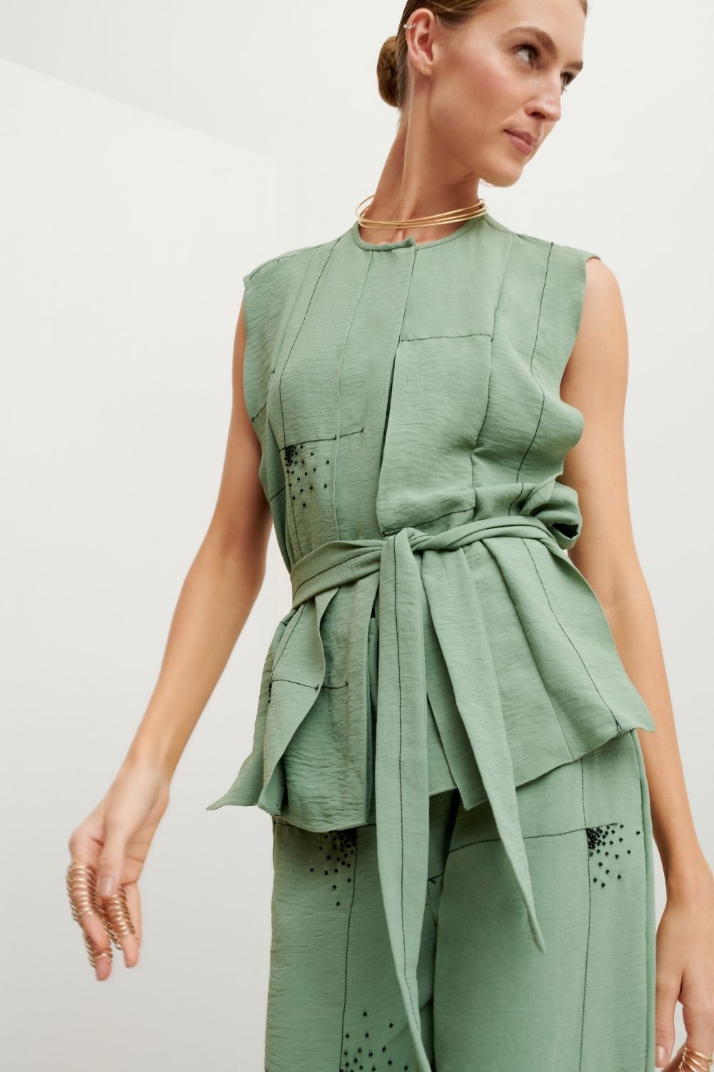 MACACÃO LONGO AMARRAÇÃO - AP03 GREEN