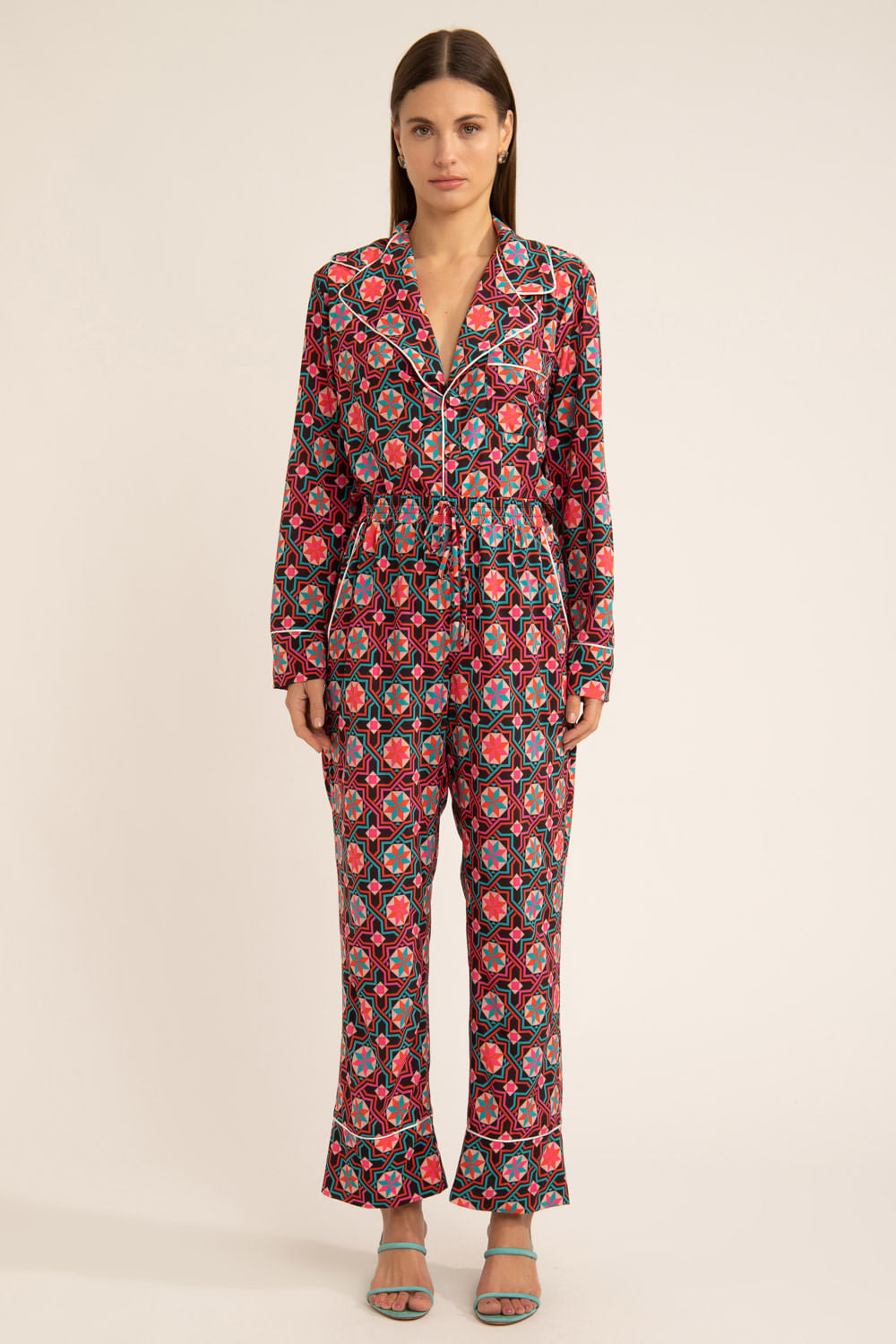 PIJAMA LONGO GEOMÉTRICO SOCHI PRETO