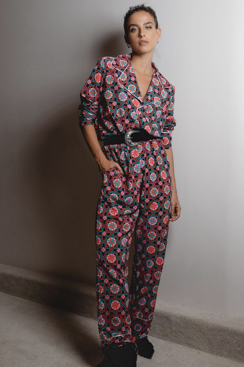 PIJAMA LONGO GEOMÉTRICO SOCHI PRETO