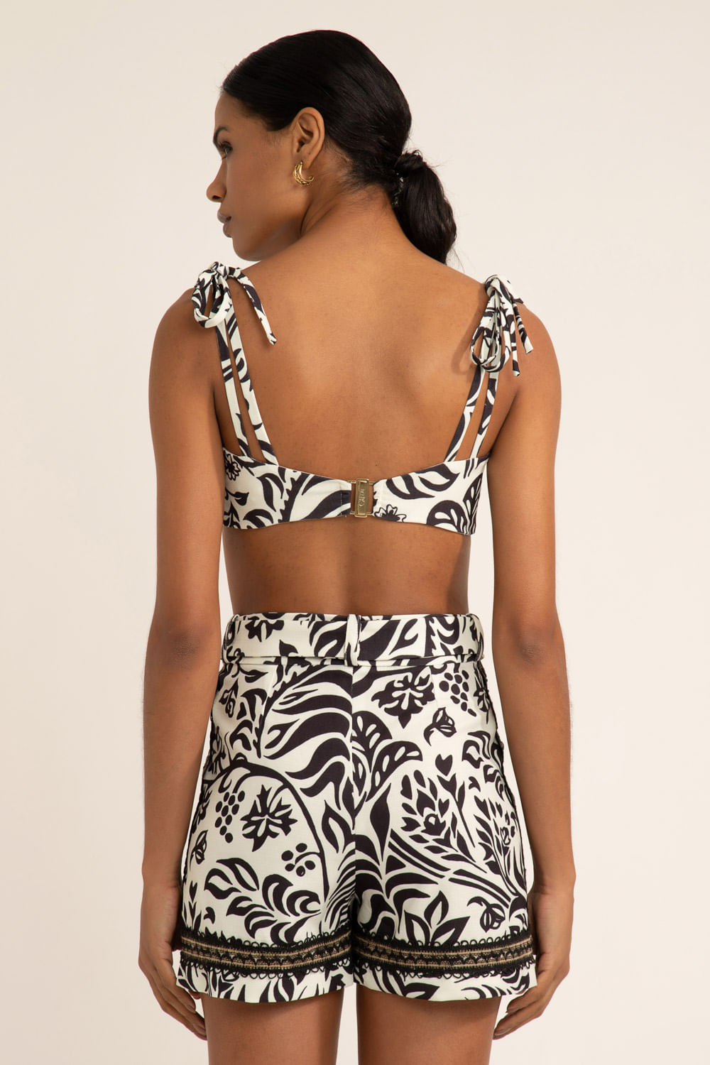 Top alça amarração tropical gráfico off white