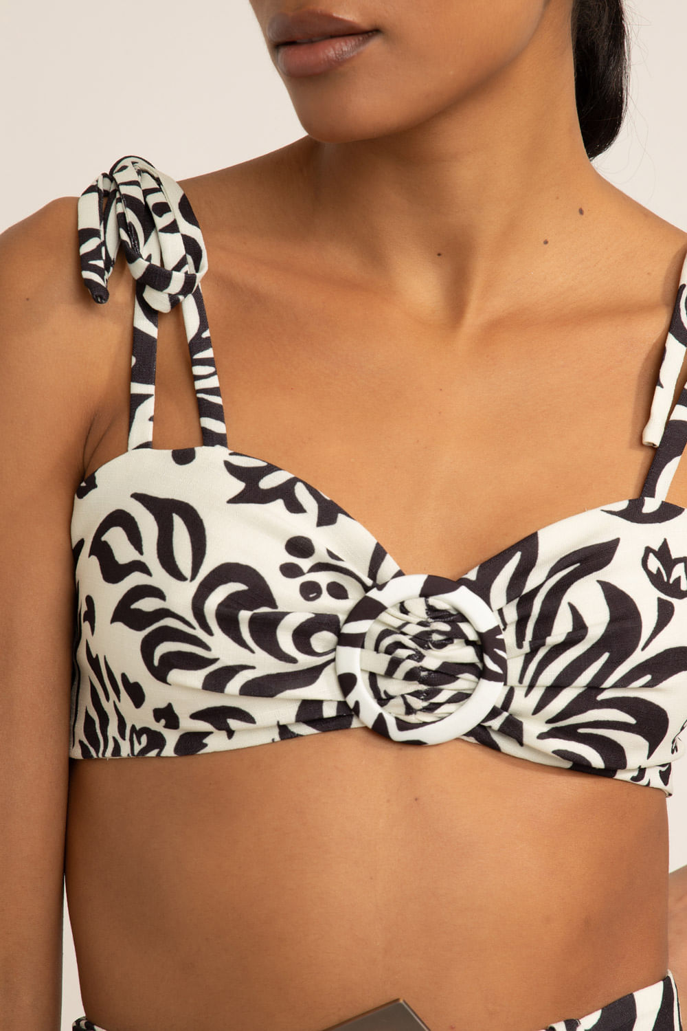 Top alça amarração tropical gráfico off white