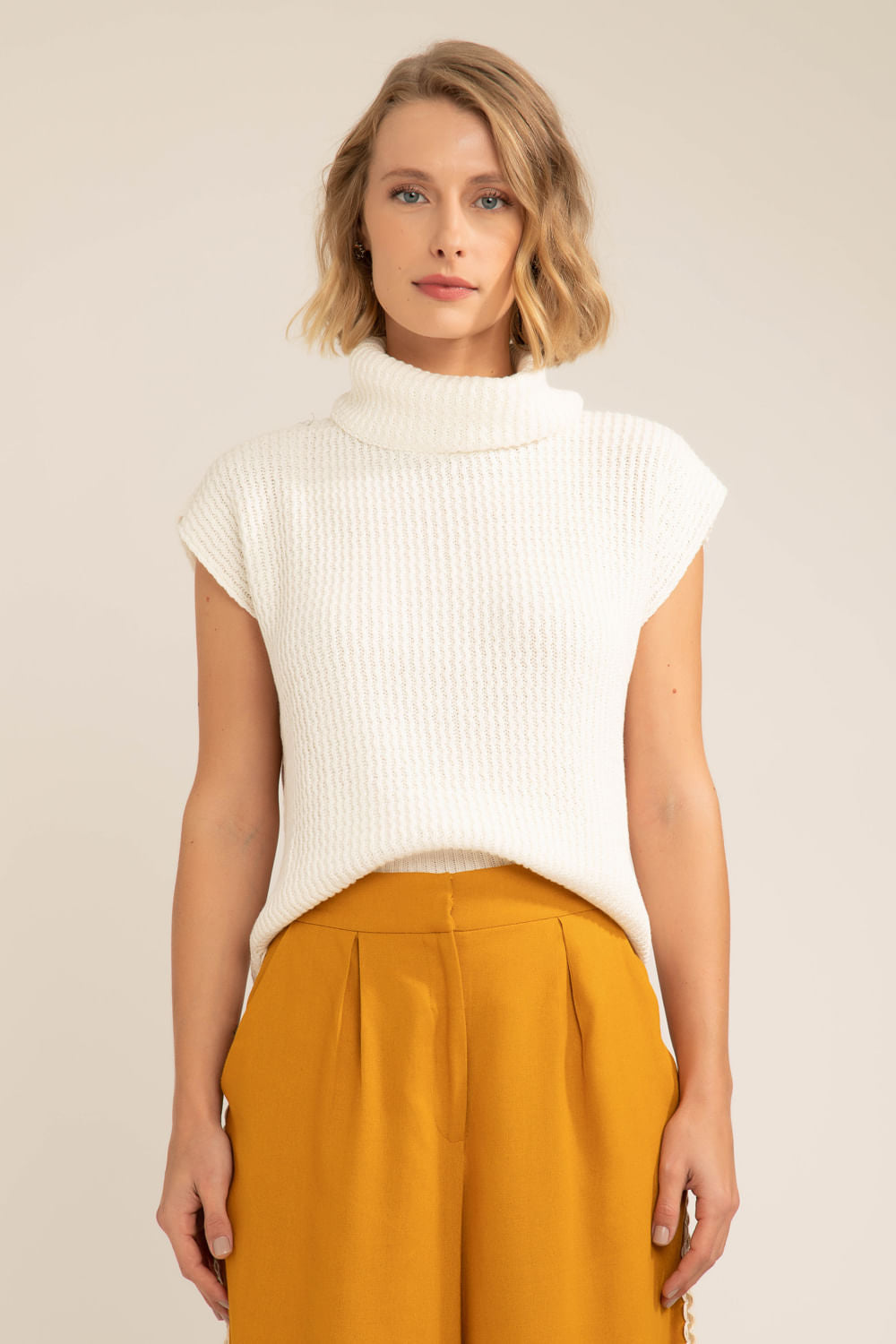 Blusa gola alta tricot gypsy offwhite