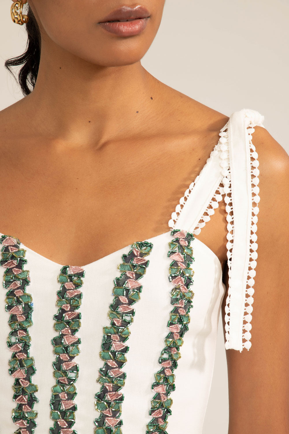 VESTIDO CURTO BORDADO SCAPE OFF WHITE