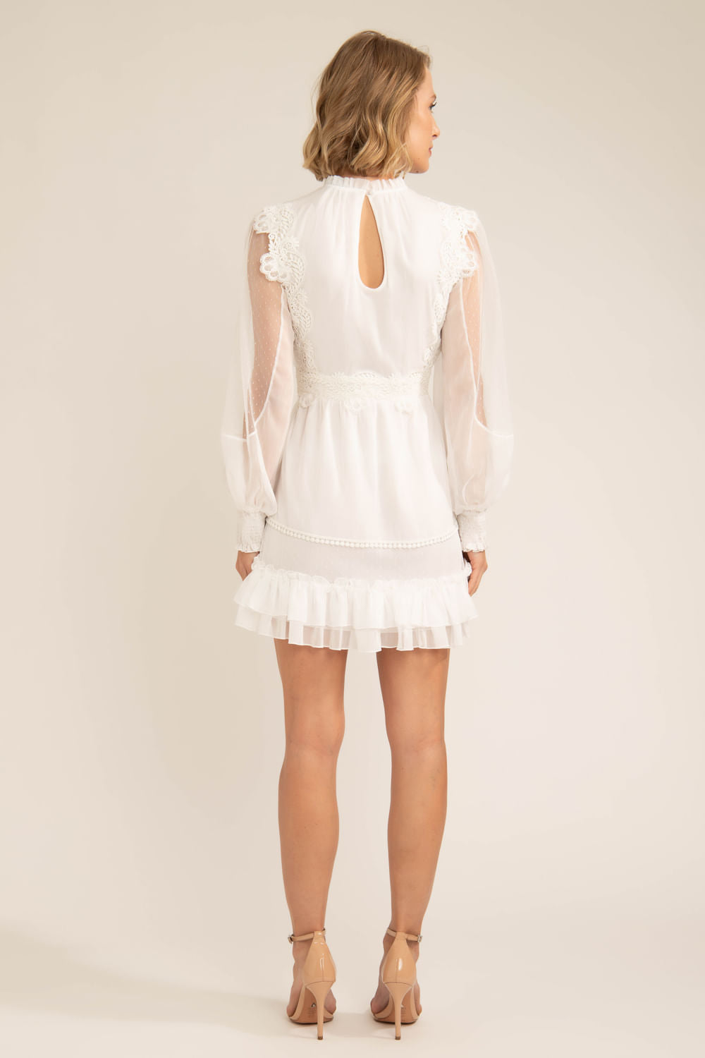 VESTIDO CURTO TULE POÁ SILKY PLISSÊ OFF WHITE