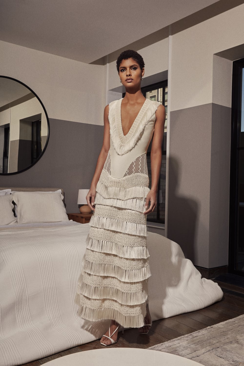 VESTIDO LONGO DE FRANJAS MACRAME E LYCRA OFF WHITE