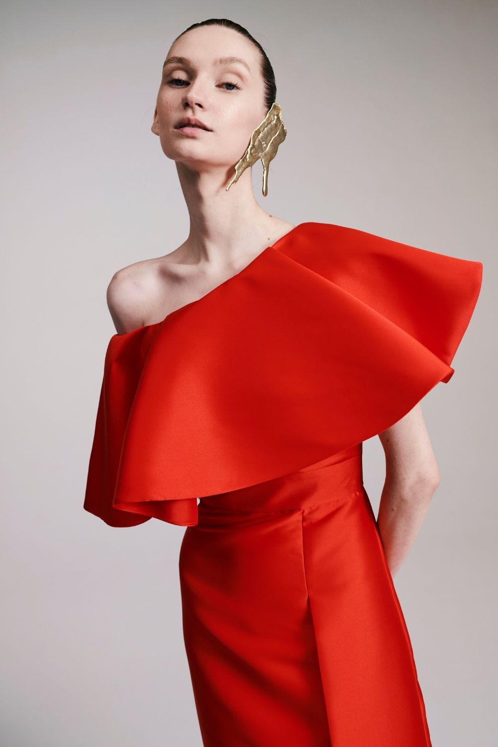 VESTIDO LONGO OMBRO ÚNICO BABADO ZIBELINE VERMELHO