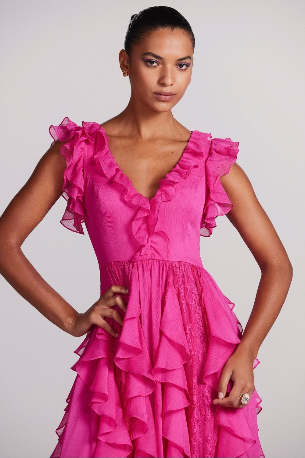 VESTIDO LONGO BABADOS RENDA SILKY STARDUST PINK