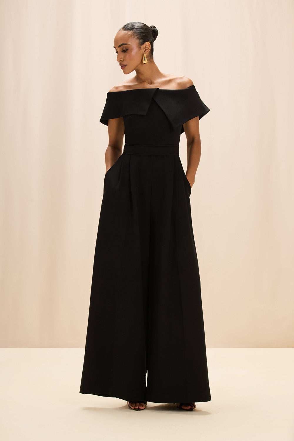 MACACÃO DUAL CREPE PRETO