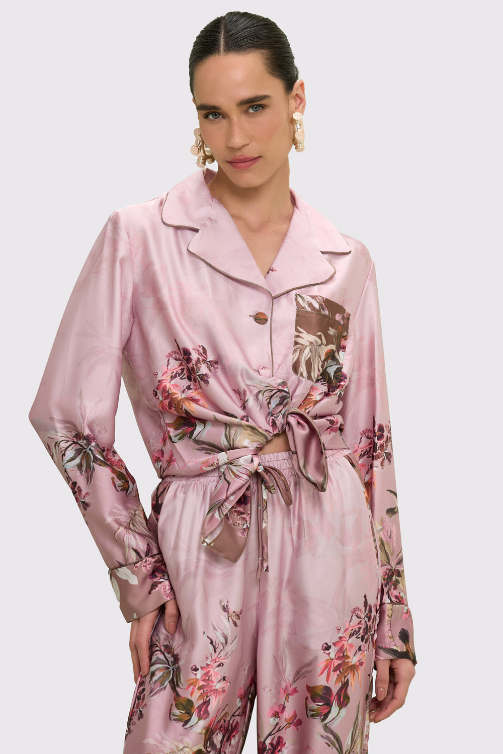 PIJAMA LONGO FLORA MARROM