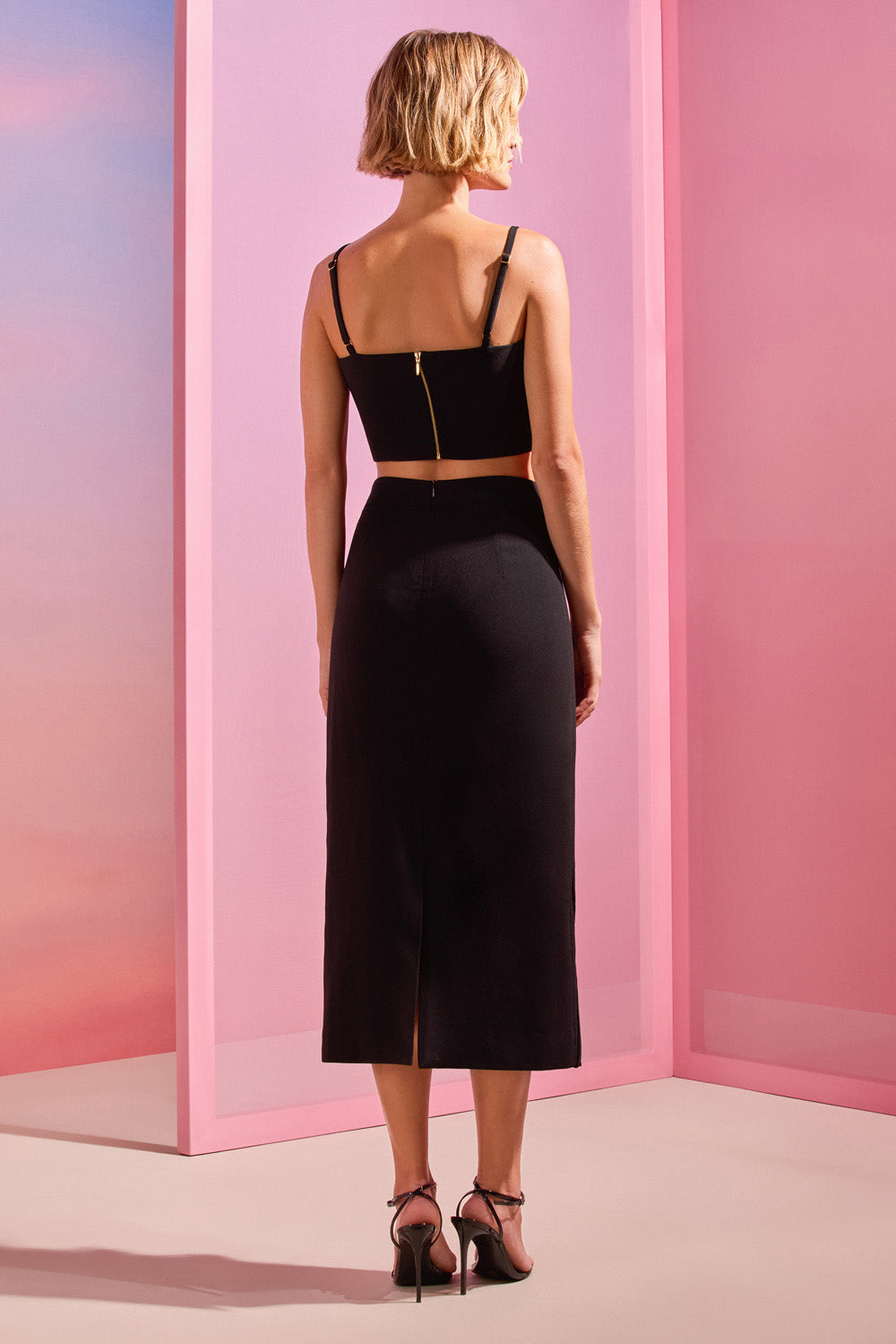 SAIA MIDI CREPE DAMA PRETO