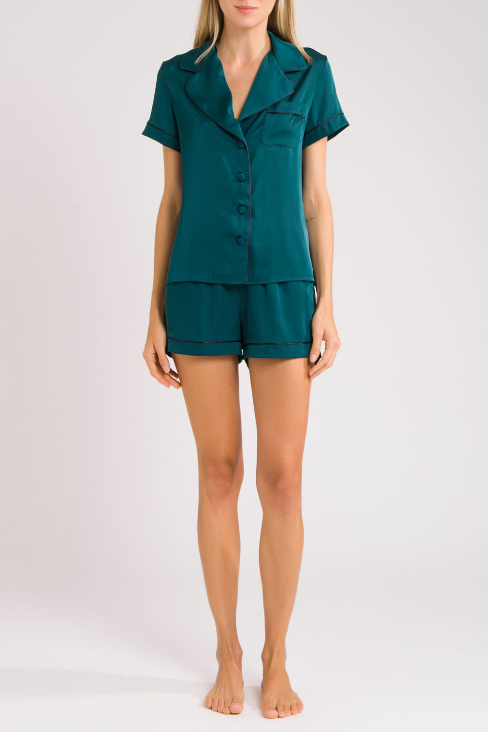 PIJAMA CURTO ACETINADO VERDE