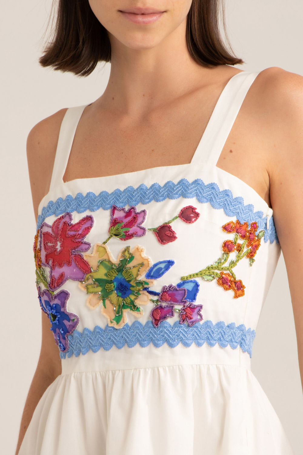 VESTIDO CURTO ENTREMEIO TRICOLINE RETRÔ OFF WHITE