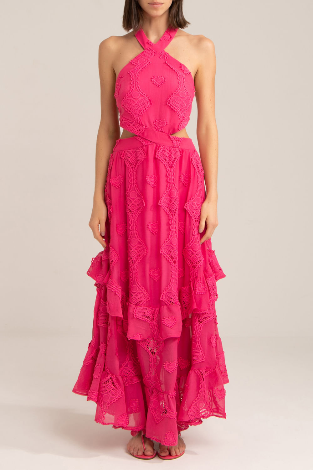 VESTIDO LONGO FRENTE ÚNICA BORDADO CORAÇÕES PINK