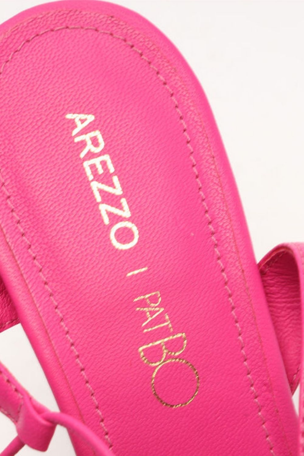 SANDÁLIA COURO SALTO FINO AMARRAÇÃO PINK