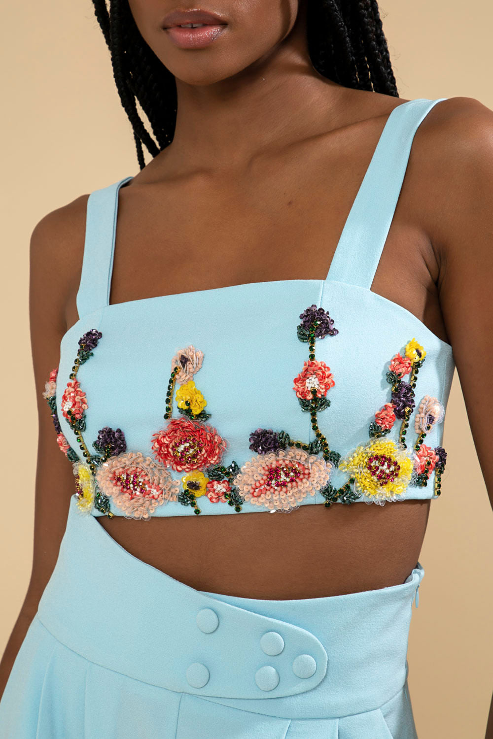 TOP CROPPED BORDADO CREPE DAISY AZUL