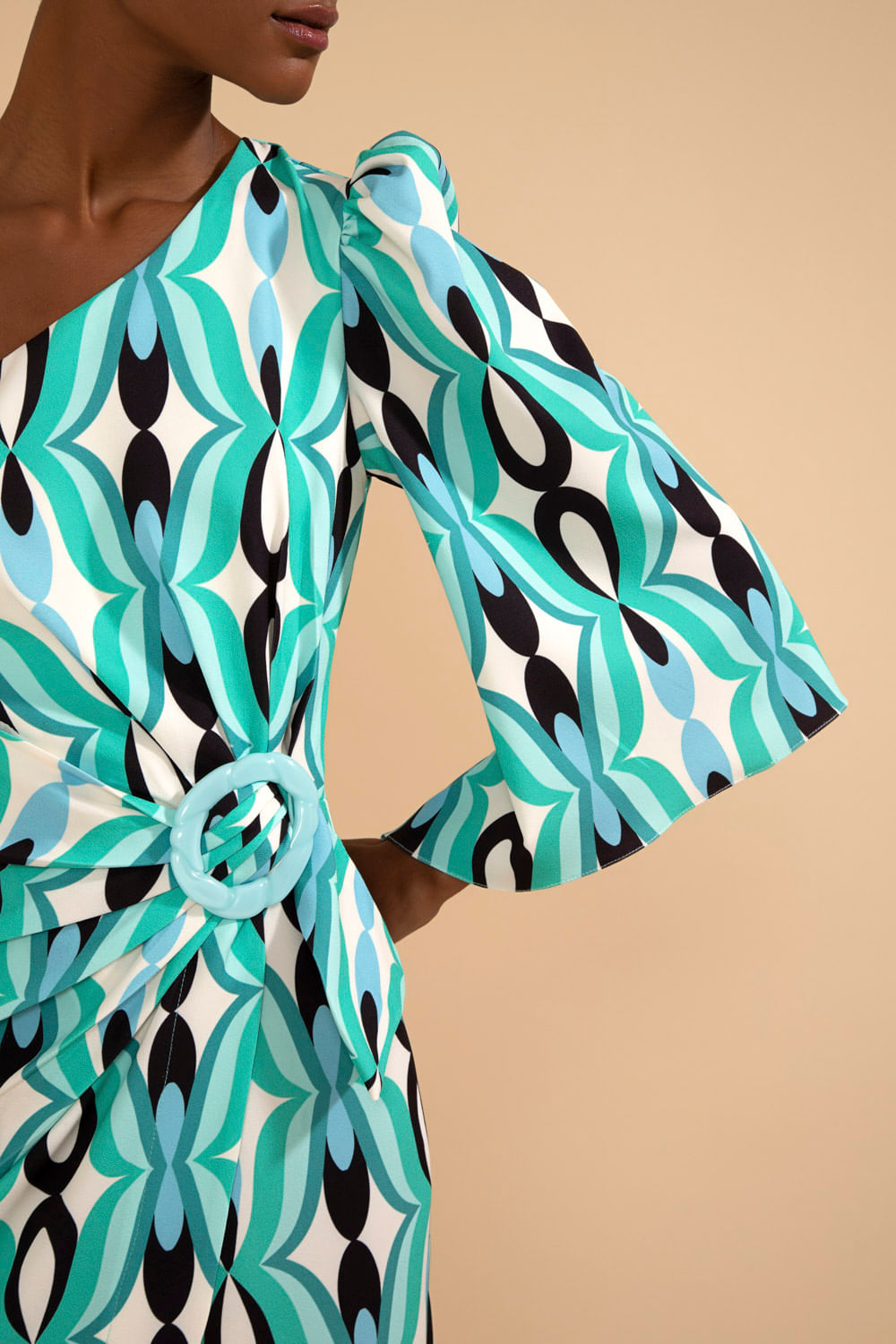 VESTIDO CURTO MANGA ÚNICA TWIST AZUL