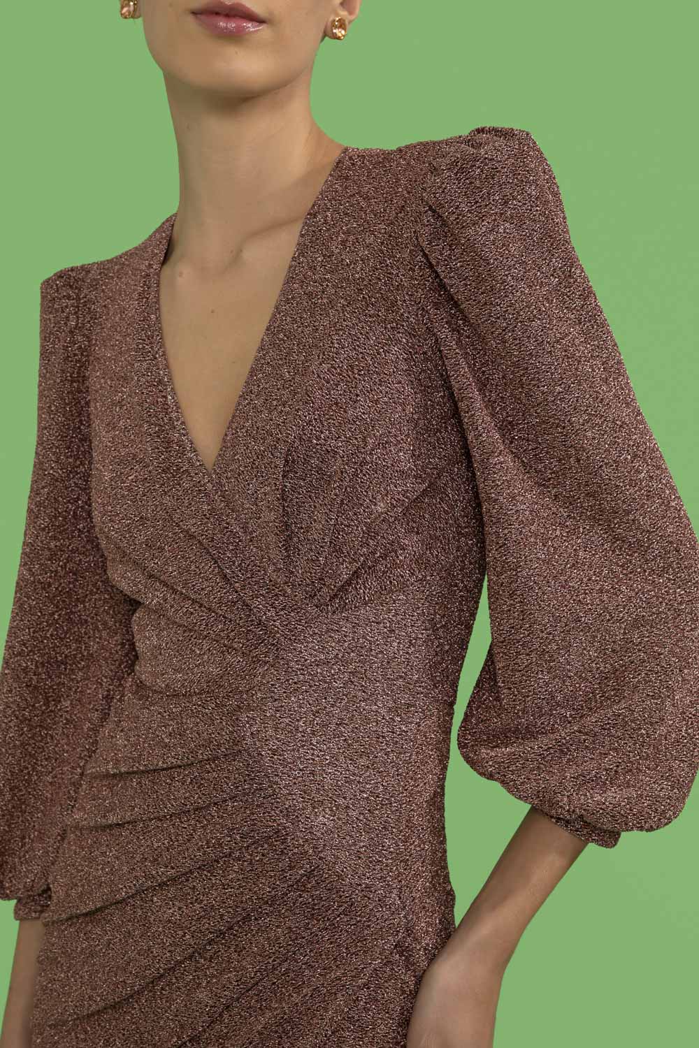 VESTIDO CURTO PREGAS LUREX BARDOT COBRE