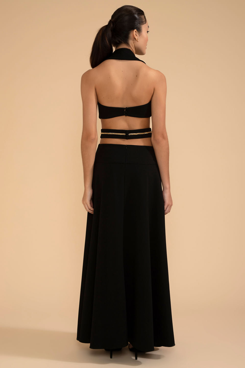 VESTIDO LONGO DECOTE PALA CREPE CHAIN PRETO