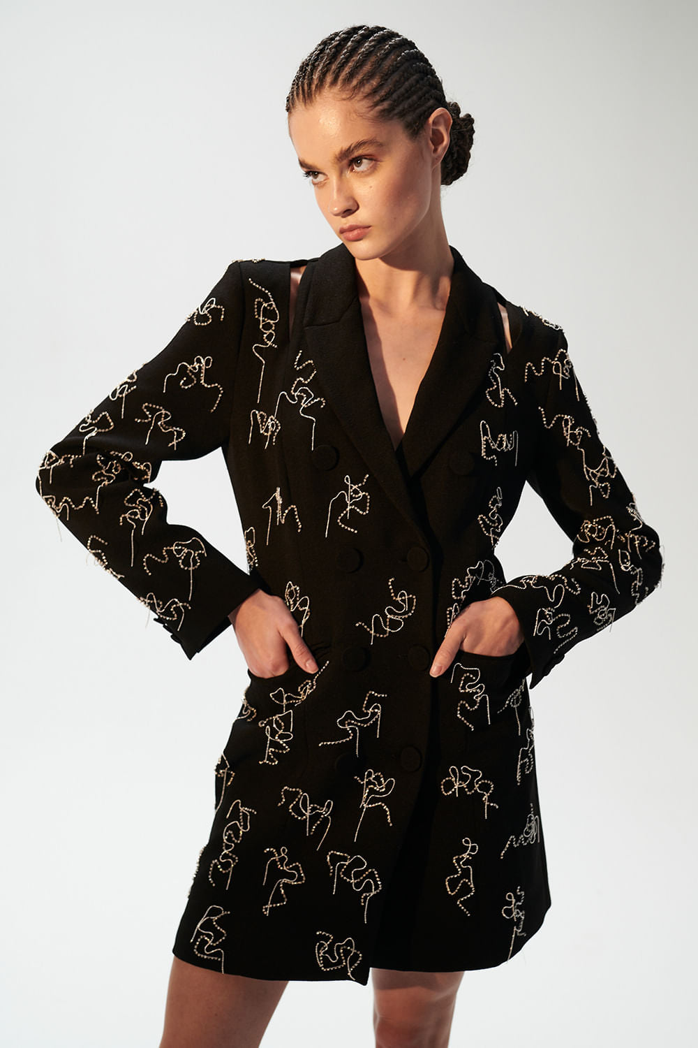 VESTIDO CURTO BLAZER BORDADO NATURE CREPE PRETO