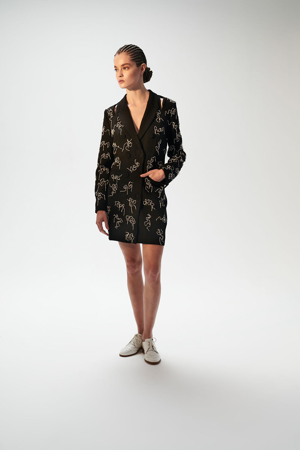 VESTIDO CURTO BLAZER BORDADO NATURE CREPE PRETO