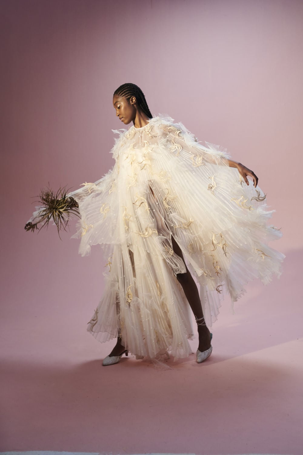 VESTIDO LONGO SEM ALÇAS PLISSADO OFF WHITE