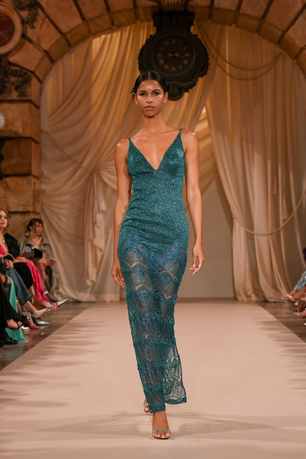 VESTIDO LONGO RENDA MALHA PRETTY SHINE VERDE