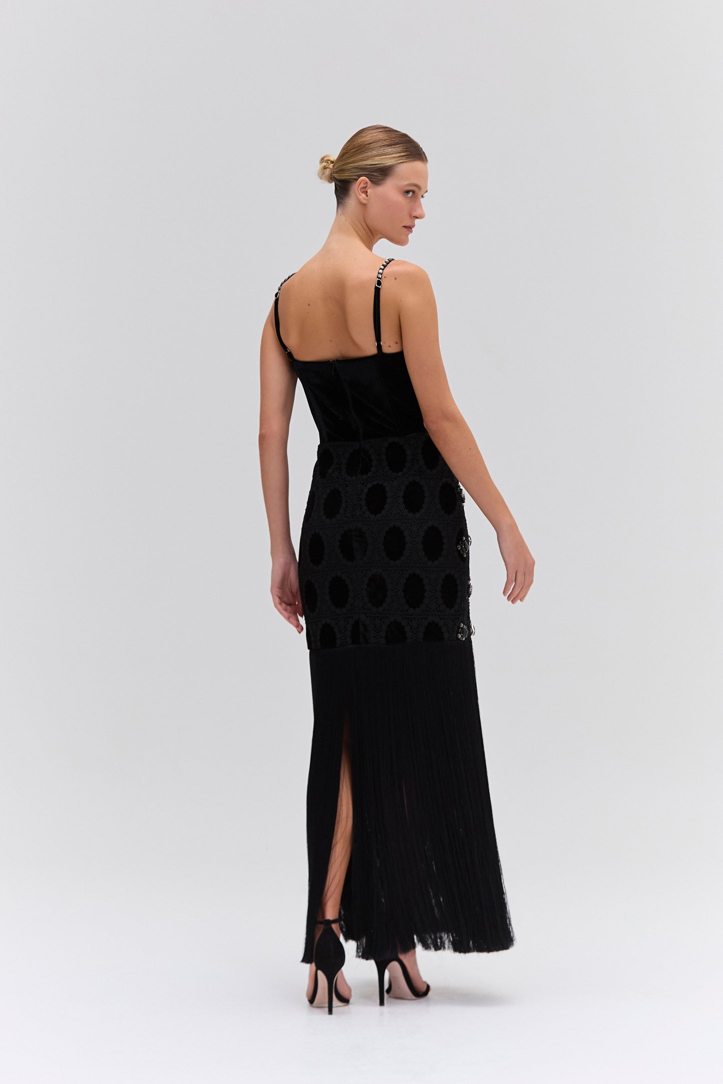 VESTIDO MÍDI BLACK VELVET PRETO