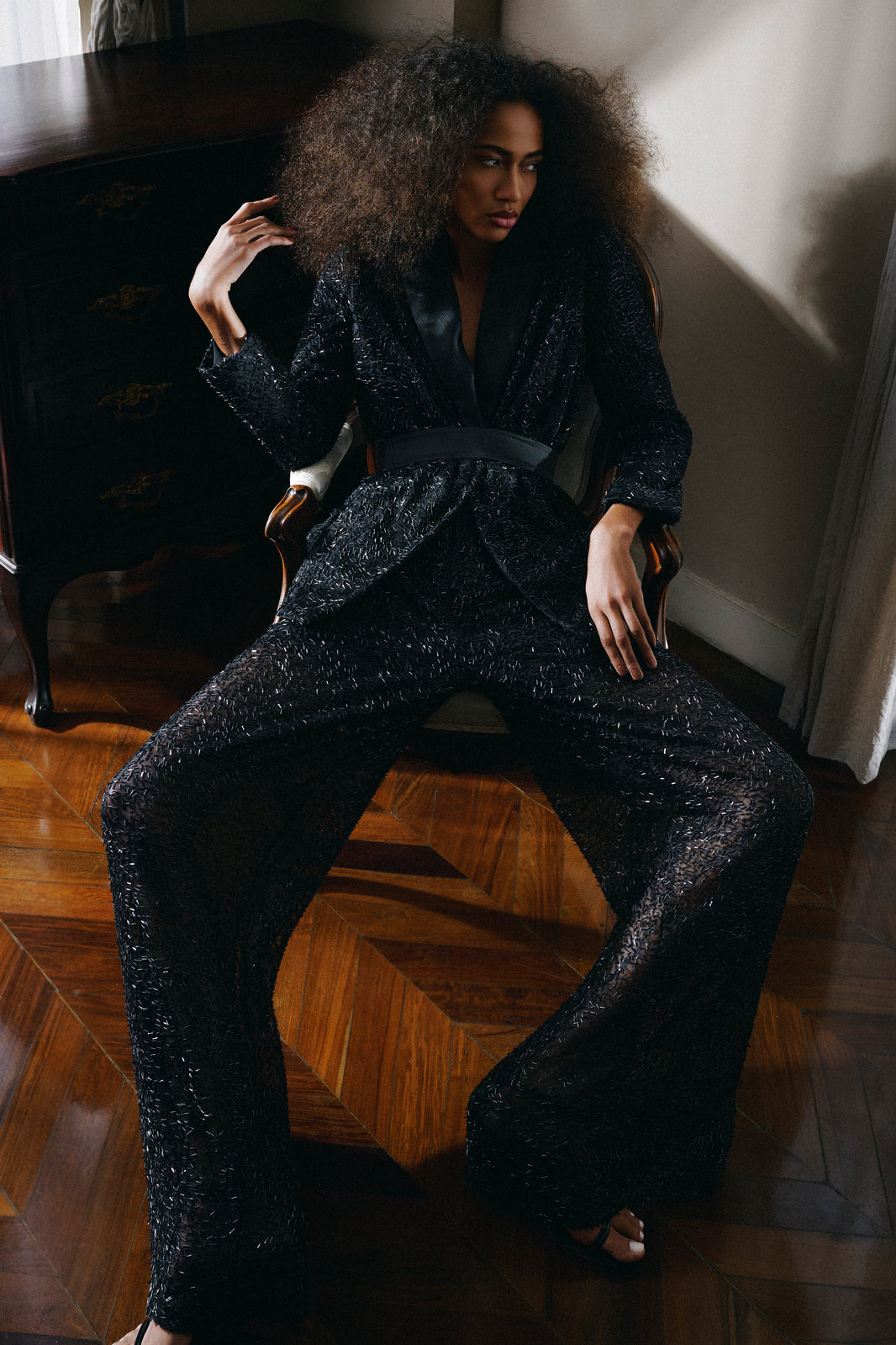 CALÇA PAETÊ ANNIE PRETO