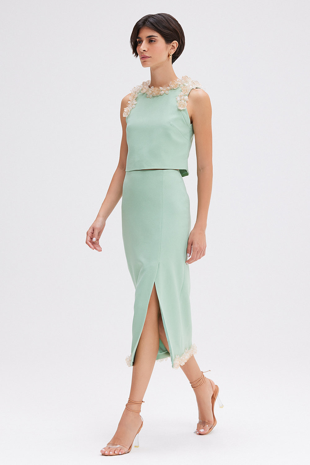 SAIA CREPE PETALS VERDE CLARO