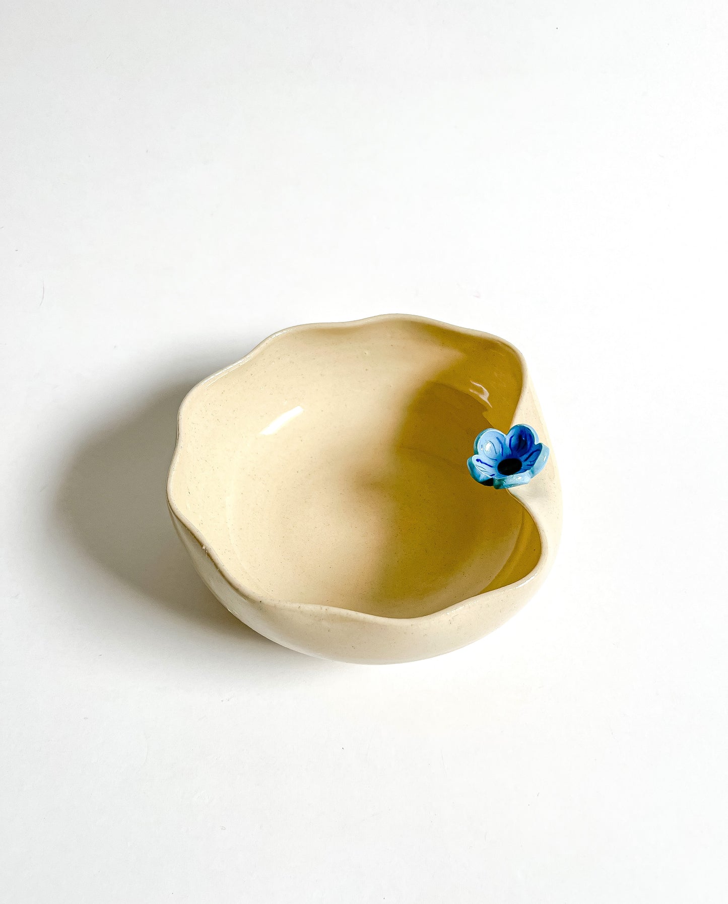 BOWL BLUE DAISY NUDE