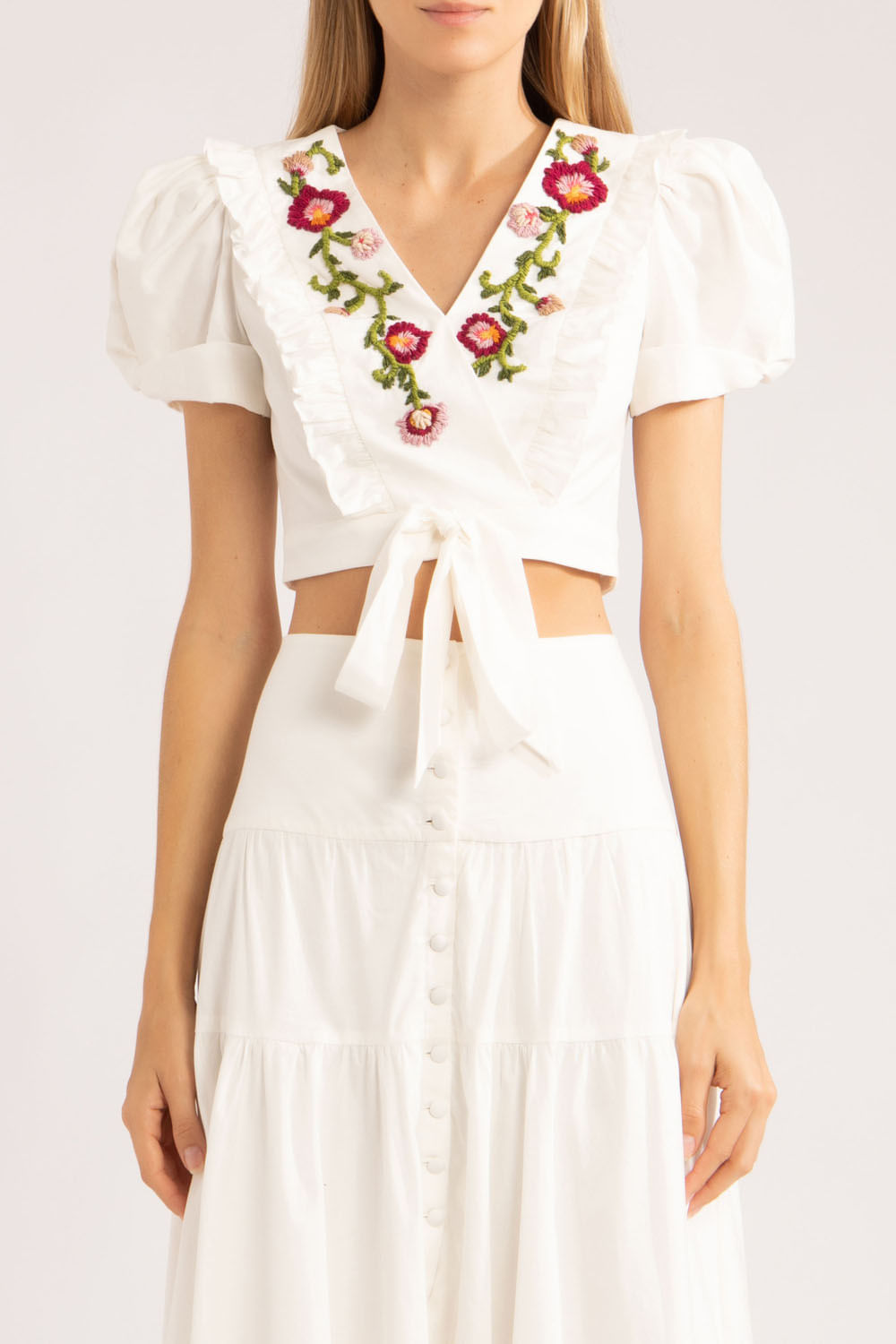 Blusa transpassada tricoline span off white