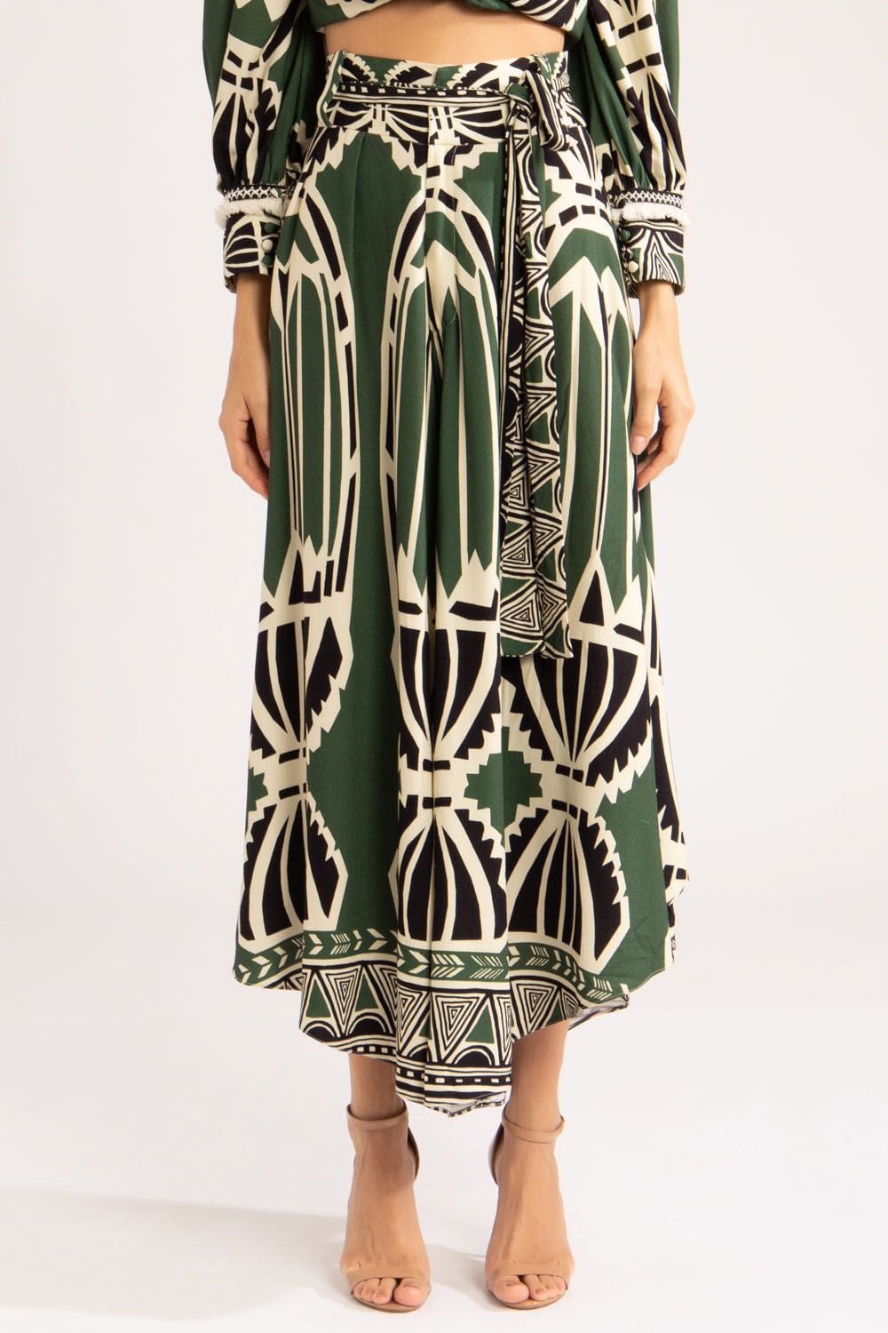 Calça pantacourt ethnic boho
 verde