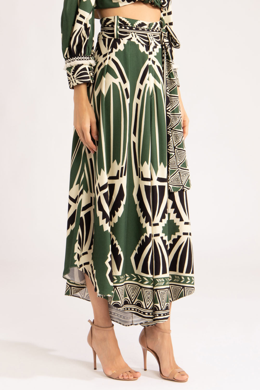 Calça pantacourt ethnic boho
 verde