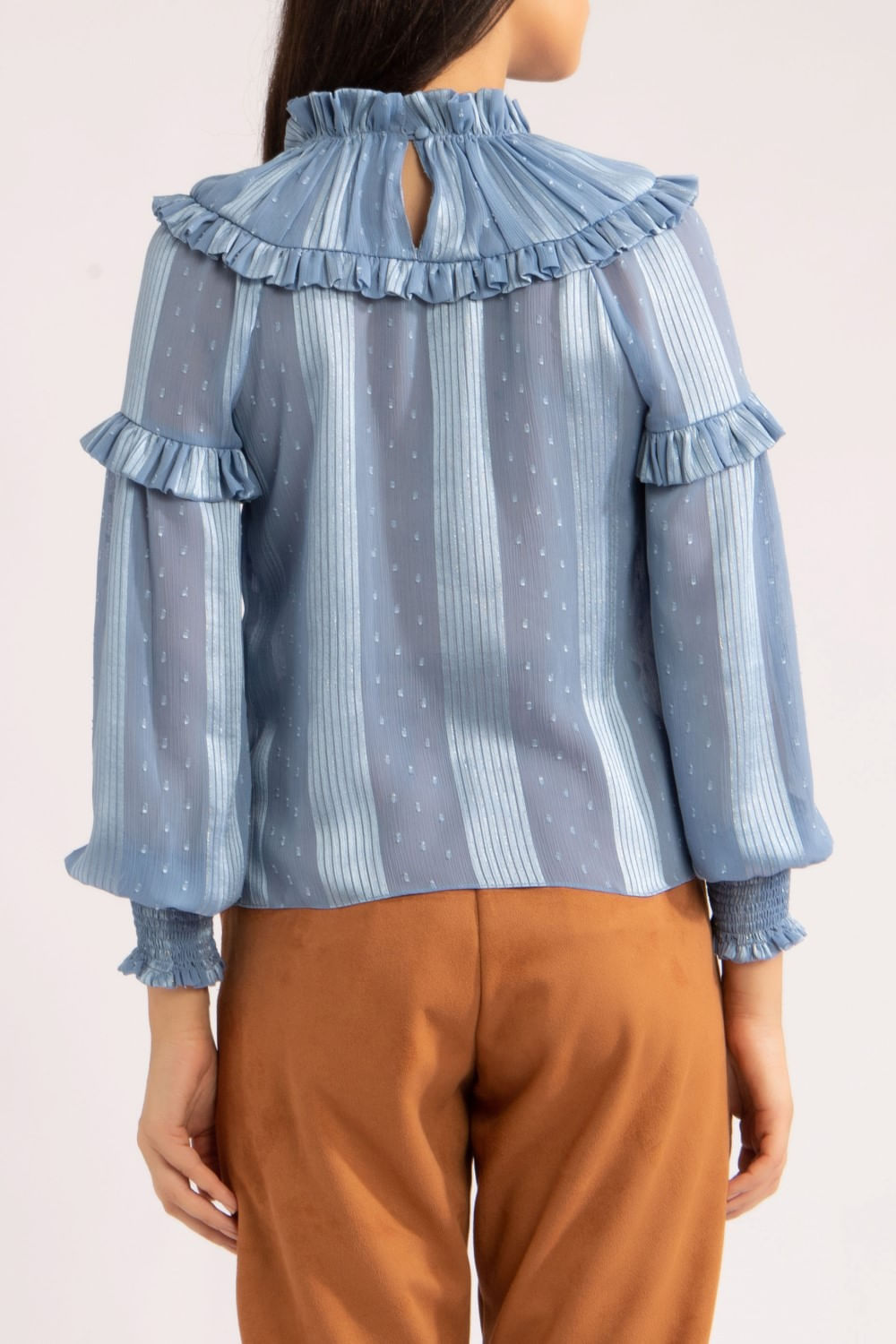 CAMISA GOLA BABADO SILK DOTS
 AZUL CLARO