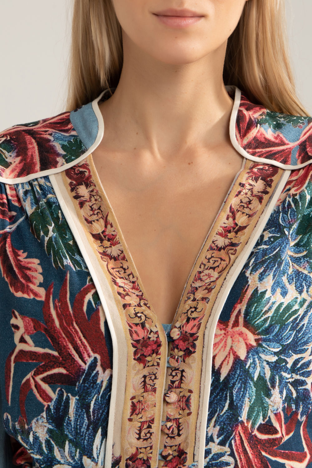 CAMISA AMPLA GILLY FLOWER

 AZUL